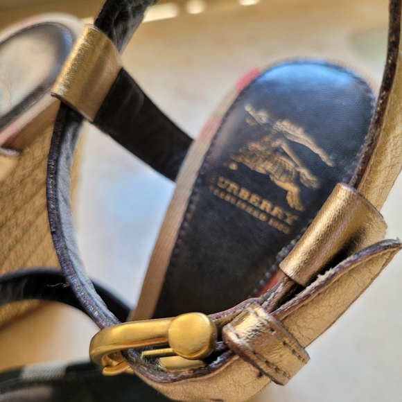 Burberry Haymarket Check Wedge Espadrille - Picture 13 of 16